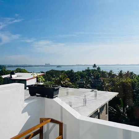 Regal Heights Hotel Weligama Bagian luar foto