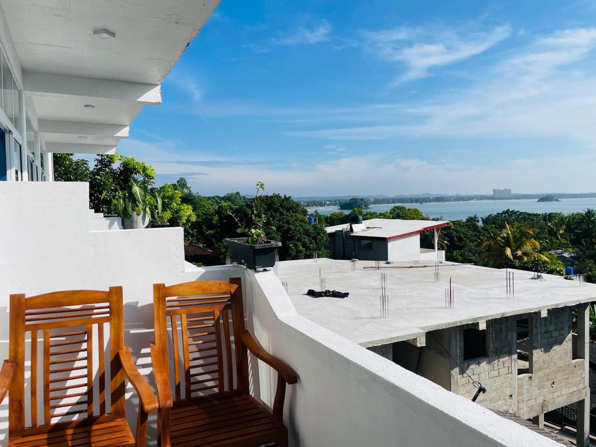 Regal Heights Hotel Weligama Bagian luar foto