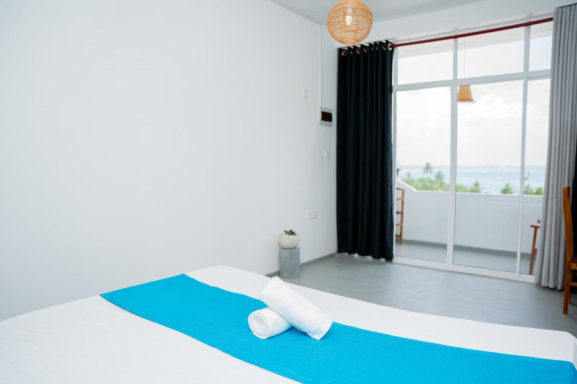 Regal Heights Hotel Weligama Bagian luar foto