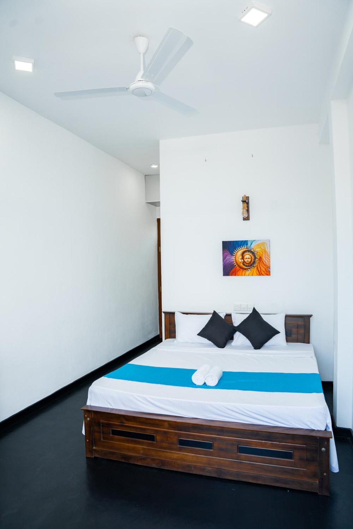 Regal Heights Hotel Weligama Bagian luar foto