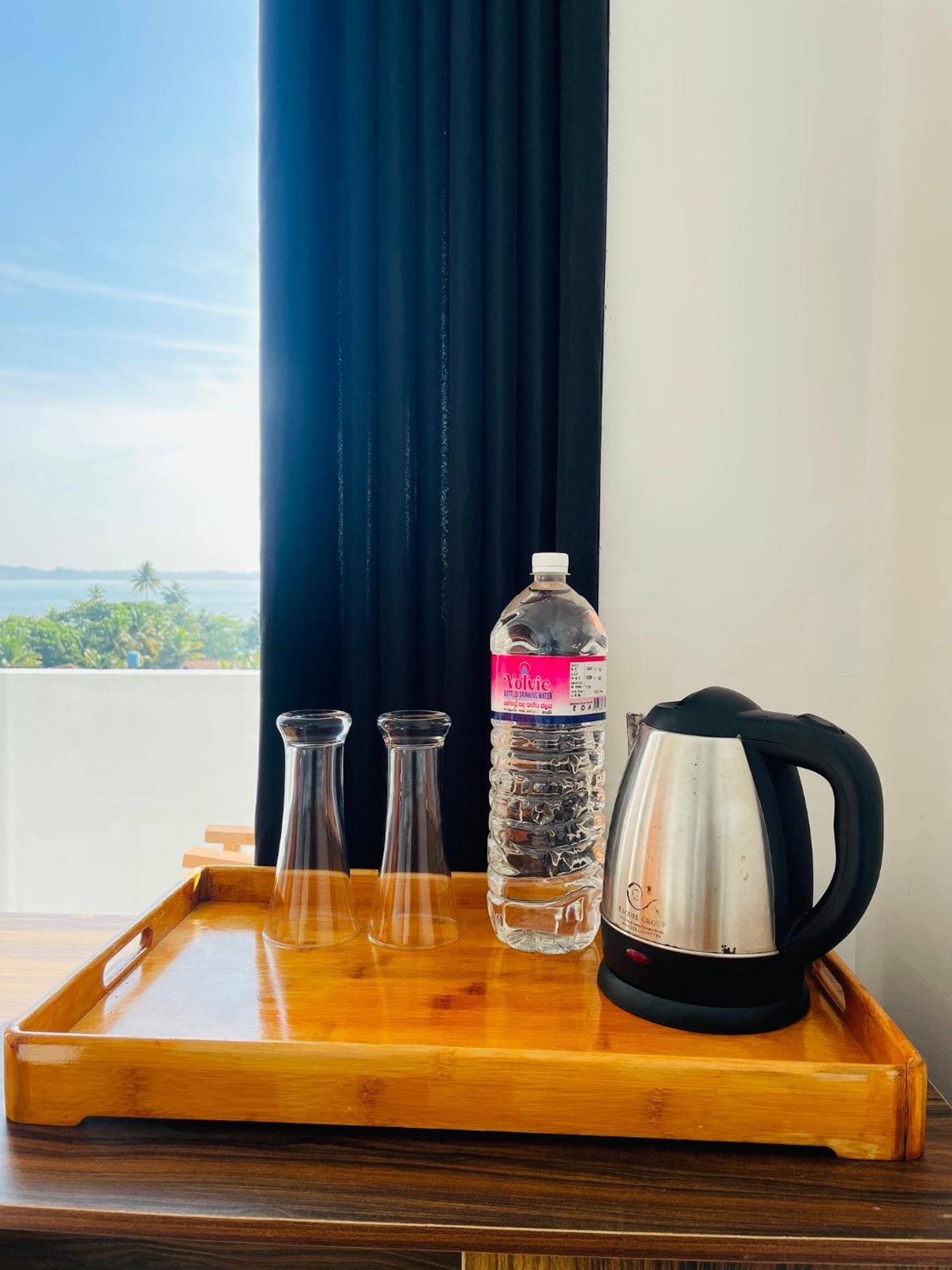Regal Heights Hotel Weligama Bagian luar foto