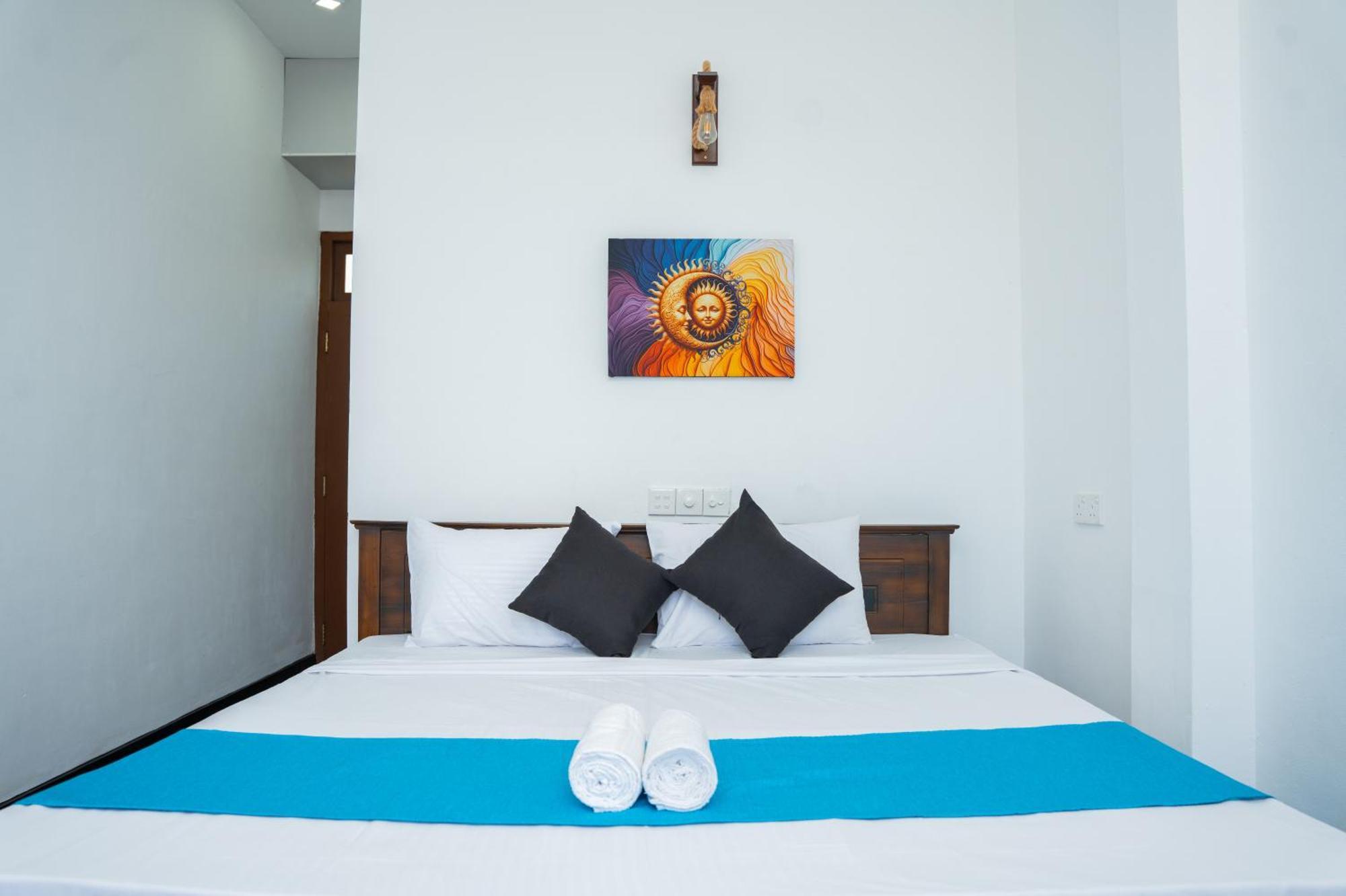 Regal Heights Hotel Weligama Bagian luar foto